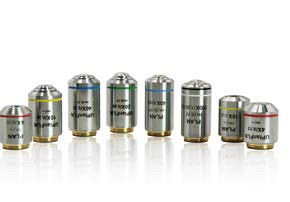 Βιολογικό μικροσκόπιο με εστίαση κατά πλάτος B70F